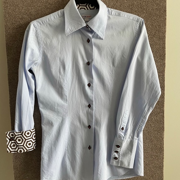 Blouse with graphic accents at collar and cuffs - Picture 1 of 7